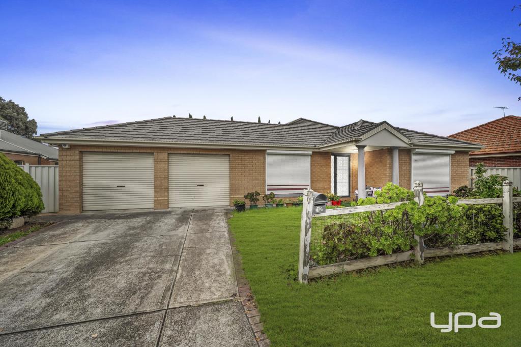 10 Copse Wood Bend, Caroline Springs, VIC 3023