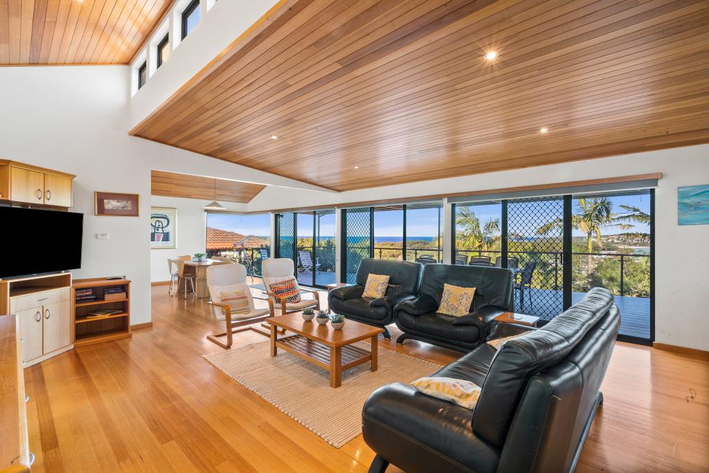 17 Canberra Cres, Burrill Lake, NSW 2539