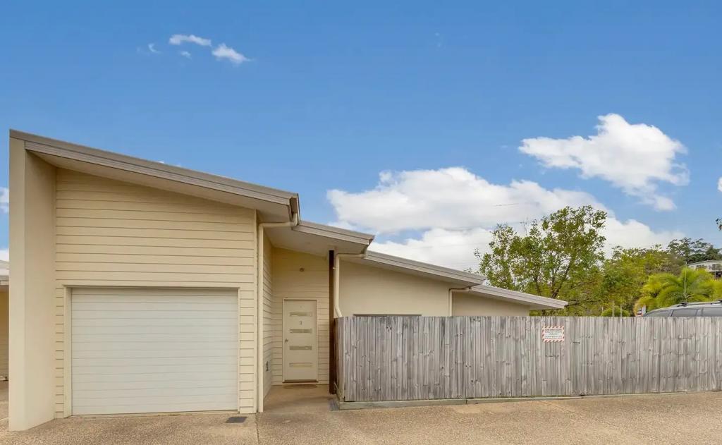 9/5 Valley Vista Ct, West Gladstone, QLD 4680
