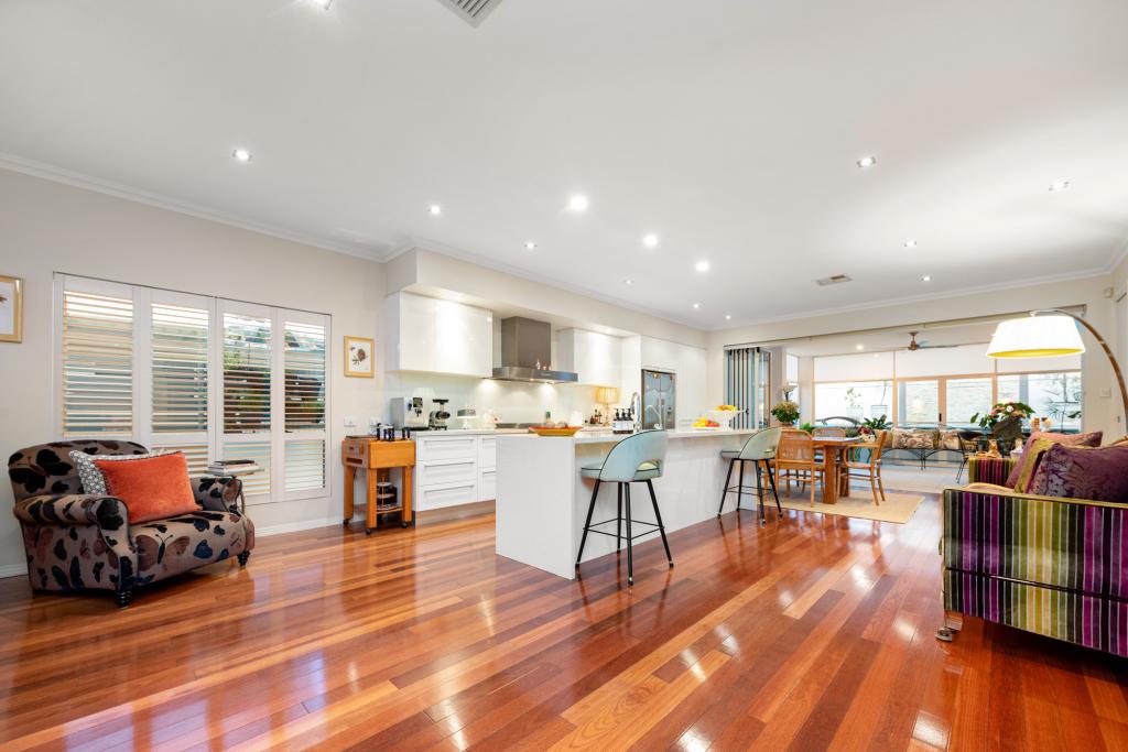21 Lynell St, Hamilton, QLD 4007