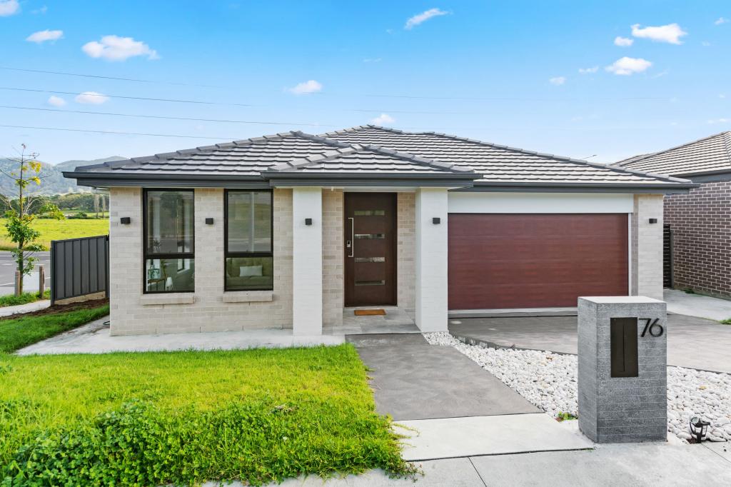 76 Pastureland St, Kembla Grange, NSW 2526