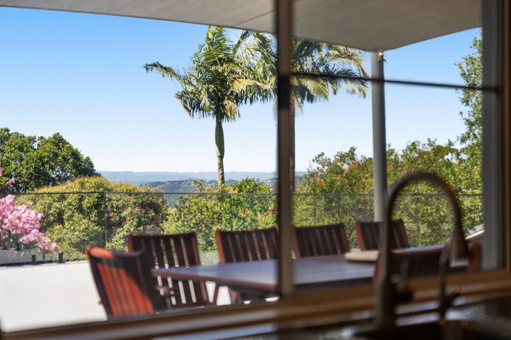 11 Buena Vista Cres, Blue Mountain Heights, QLD 4350