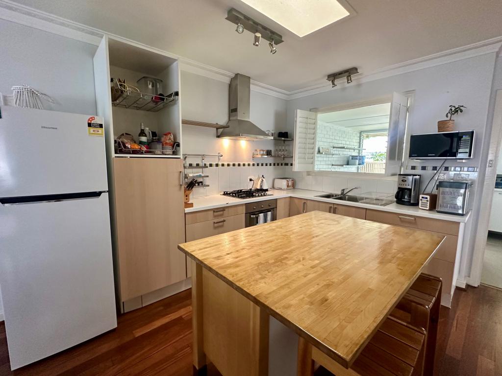 18b Jecks St, Rockingham, WA 6168