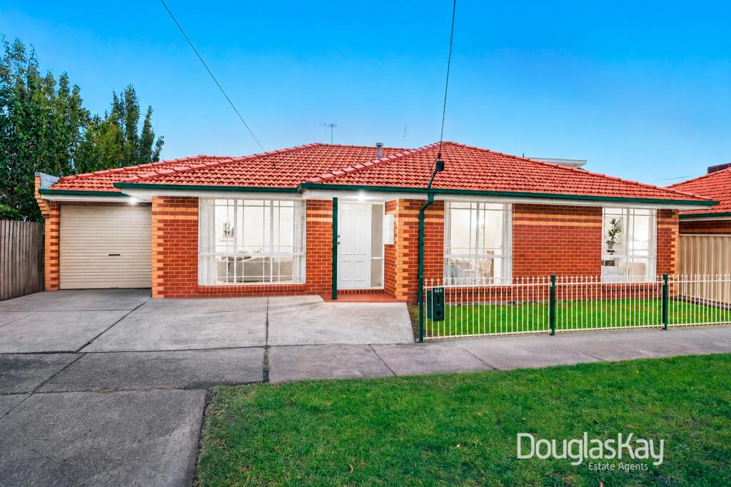 72A HERTFORD RD, SUNSHINE, VIC 3020