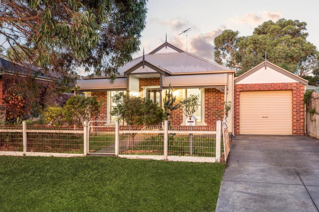 16 BELVEDERE TCE, OCEAN GROVE, VIC 3226