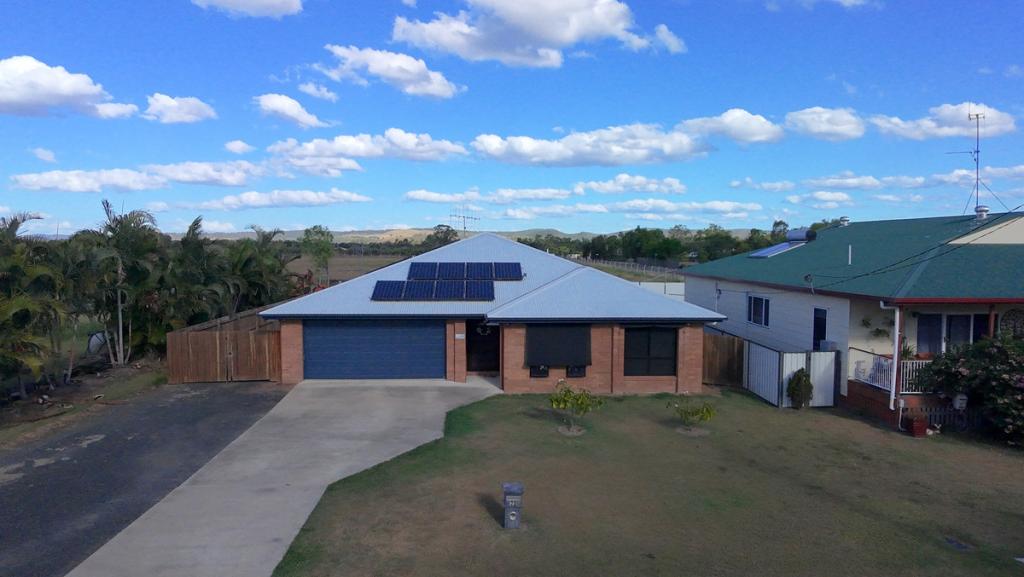 22 Bridge St, Gayndah, QLD 4625