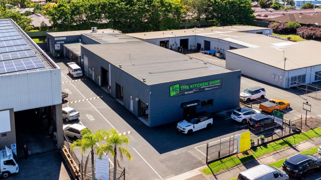 32 BRENDAN DR, NERANG, QLD 4211