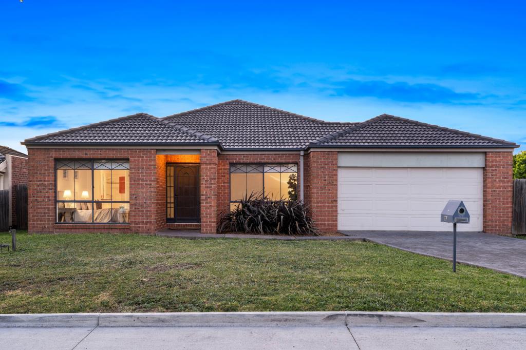 17 Yellowstone Ct, Roxburgh Park, VIC 3064