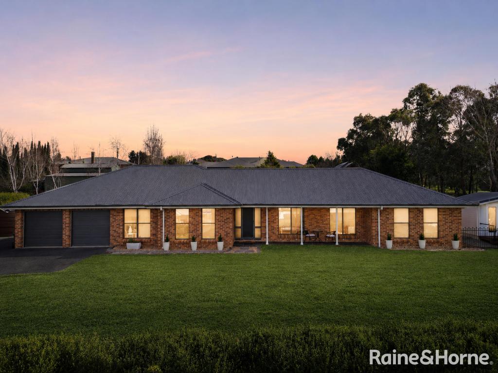 21 Sanctuary Dr, Goulburn, NSW 2580