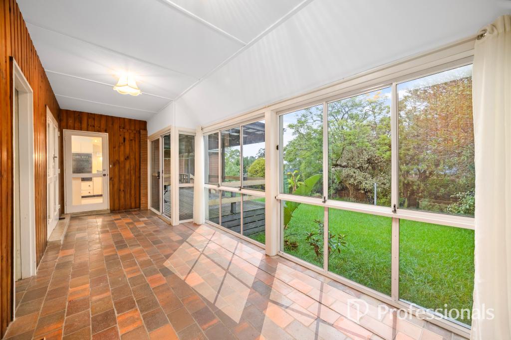 22 Amber Gr, Mount Waverley, VIC 3149