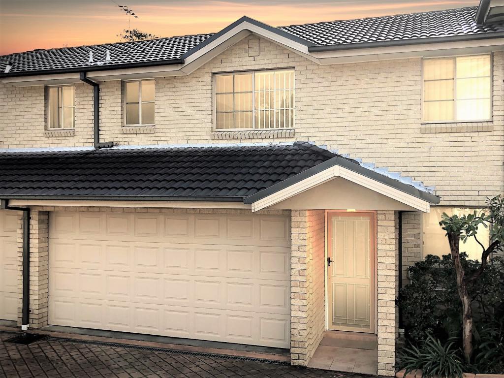 4/18-20 PARSONAGE RD, CASTLE HILL, NSW 2154