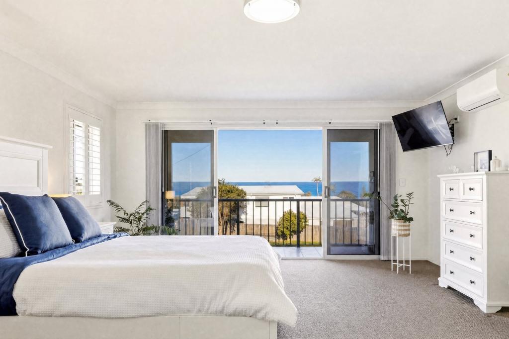 37 DOVER RD, MARGATE, QLD 4019