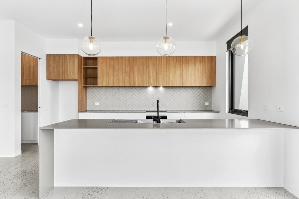 102/319 Pakington St, Newtown, VIC 3220