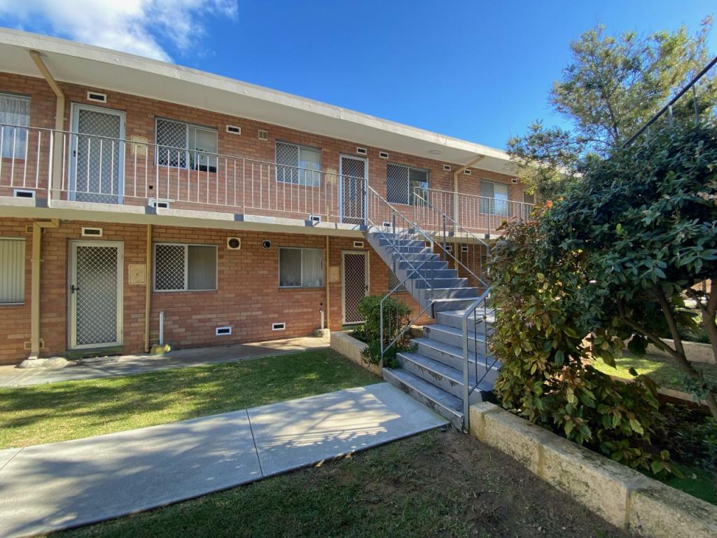 24/76 Kent St, Rockingham, WA 6168