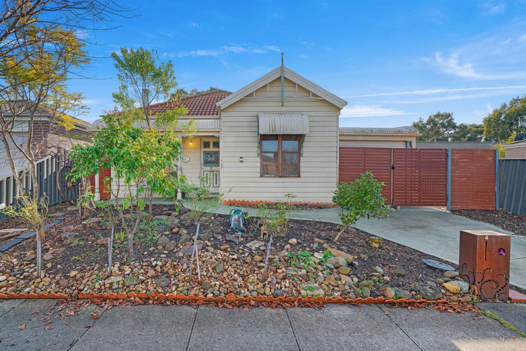 4 Wallaman St, Manor Lakes, VIC 3024