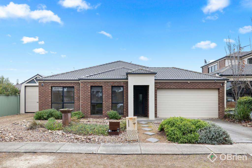 27 PEMBURY WAY, WYNDHAM VALE, VIC 3024