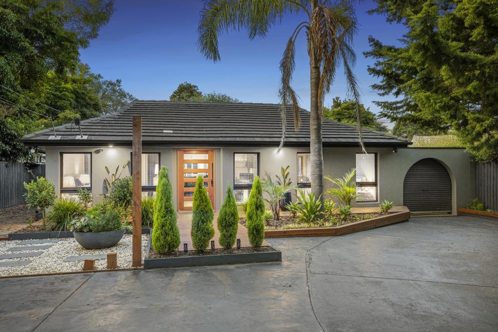 29 Foster Cres, Knoxfield, VIC 3180