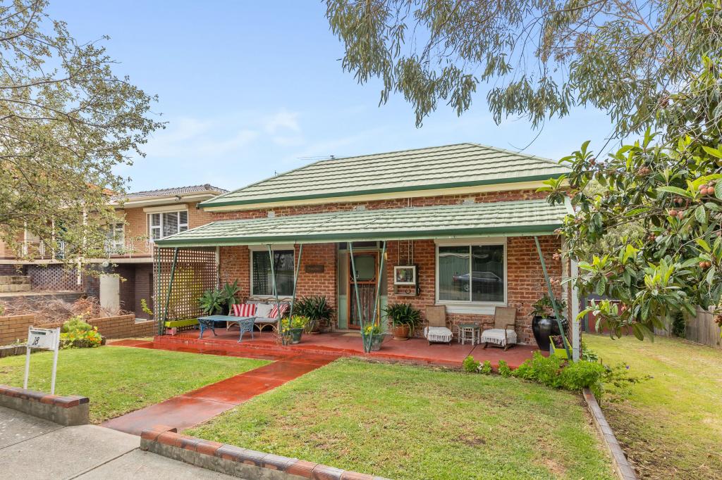 18 Sea View St, Beaconsfield, WA 6162