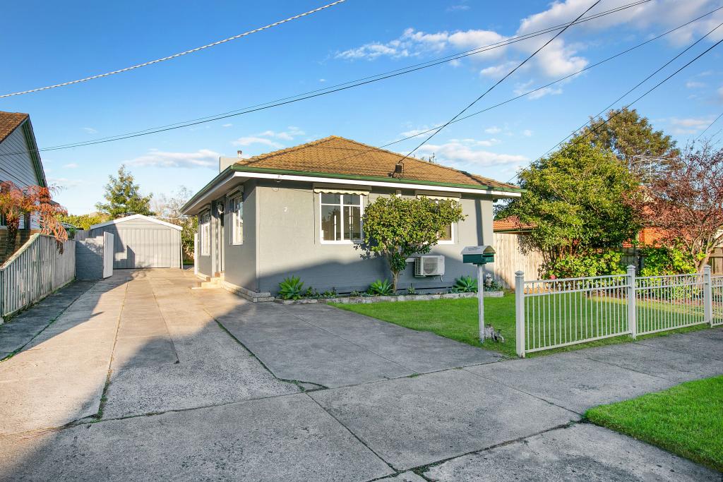 2 Emerald St, Preston, VIC 3072