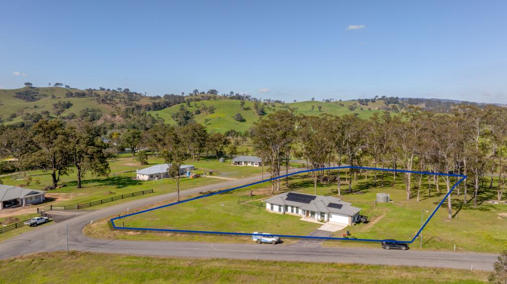 5 Burrawang Cl, East Gresford, NSW 2311