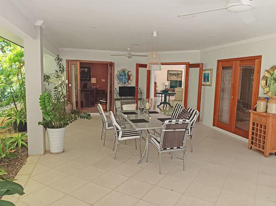 3 Palmetto St, Palm Cove, QLD 4879