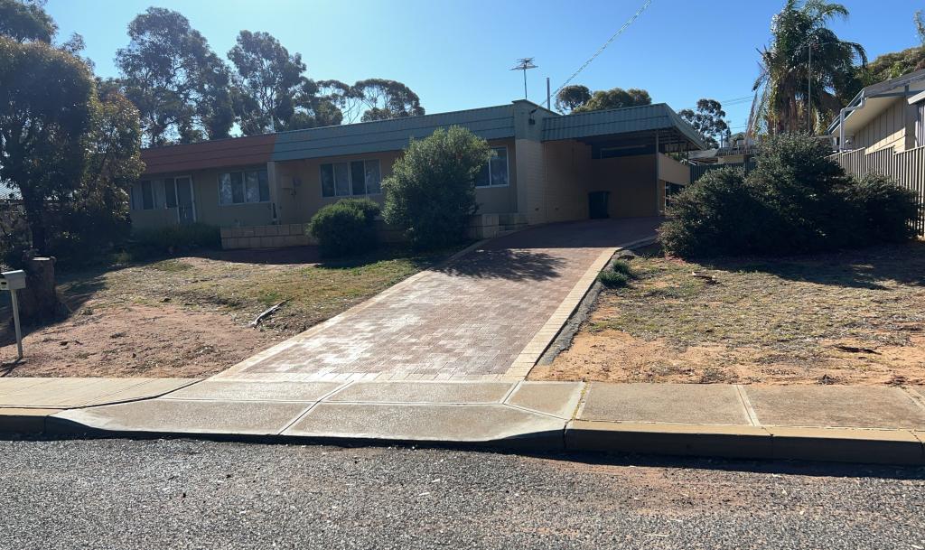 33 Larkin St, Kambalda East, WA 6442