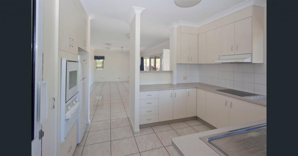 4/2 Oxley St, North Ward, QLD 4810