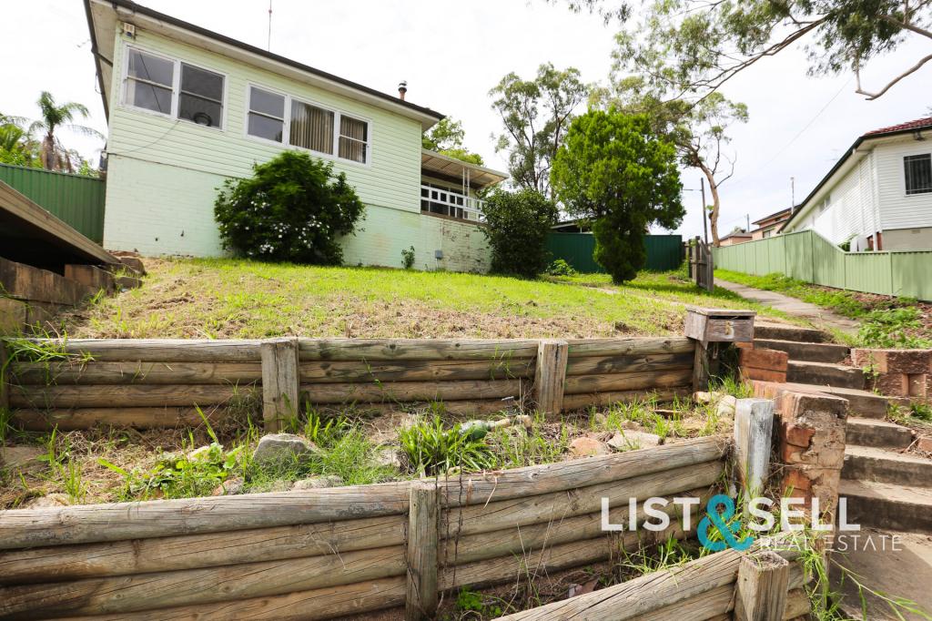 5 Fisher Pl, Campbelltown, NSW 2560