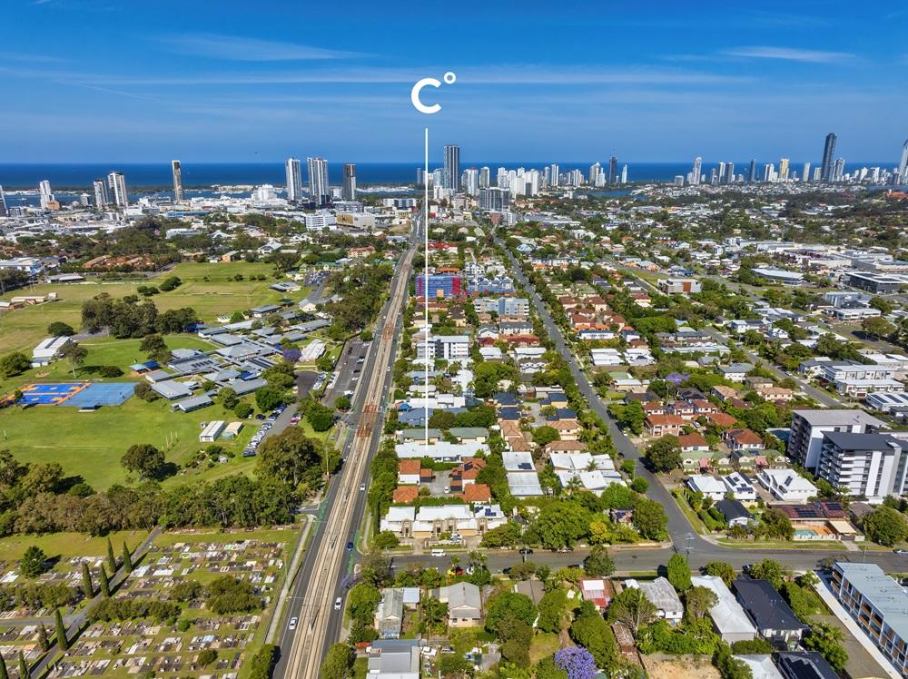 2/230 Queen St, Southport, QLD 4215