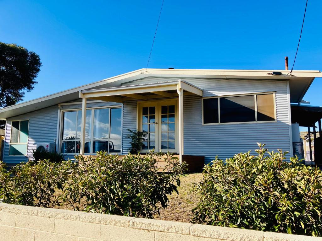 15 Lelante St, Burra, SA 5417