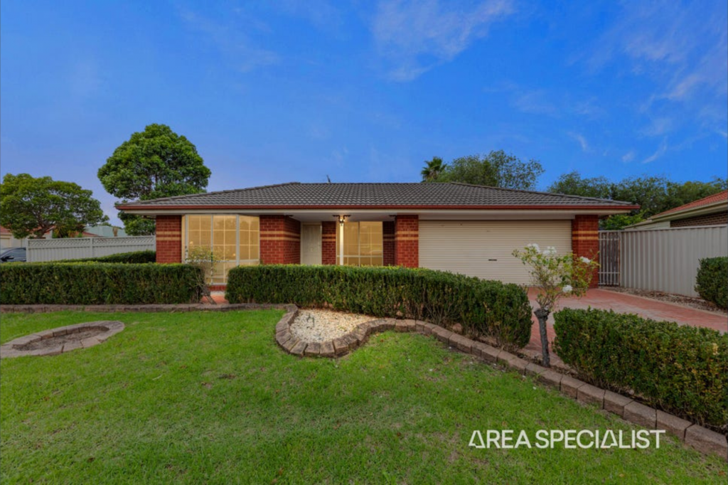 1 Avoca Pl, Pakenham, VIC 3810