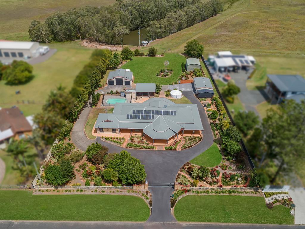 28 Peters Rd, Glass House Mountains, QLD 4518