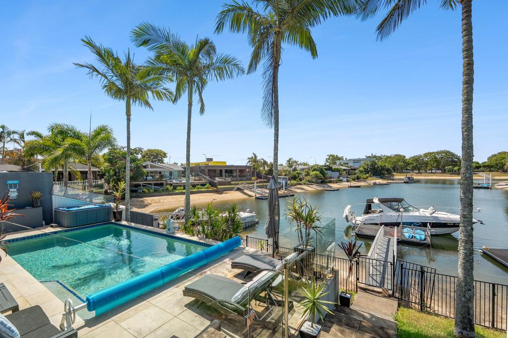 89 Hooker Bvd, Broadbeach Waters, QLD 4218