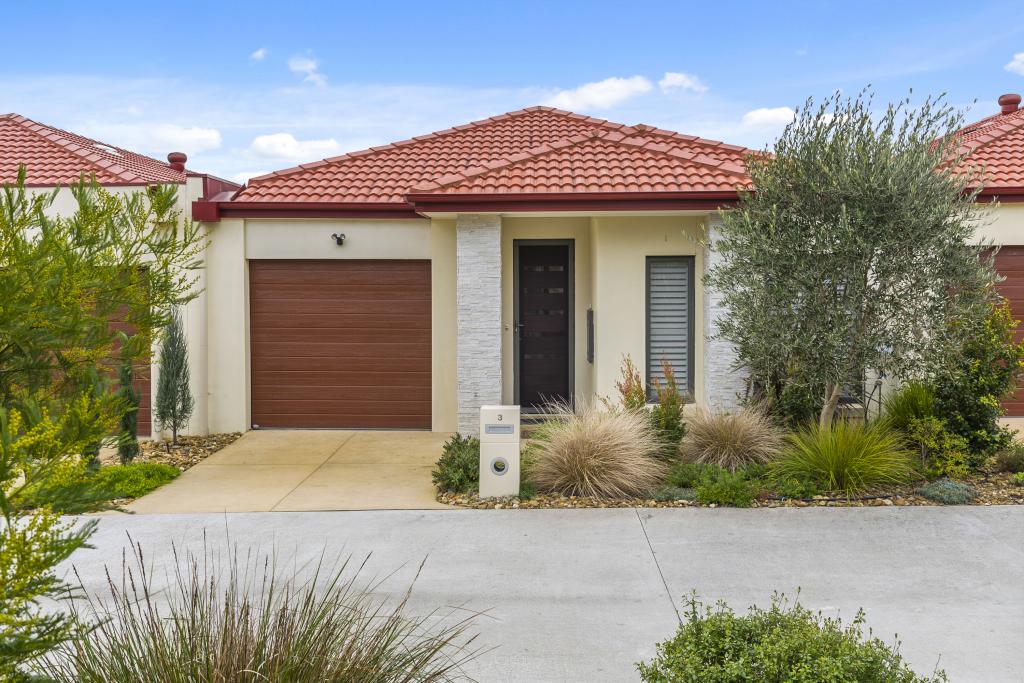 3 FLORENTINO CL, WALLAN, VIC 3756