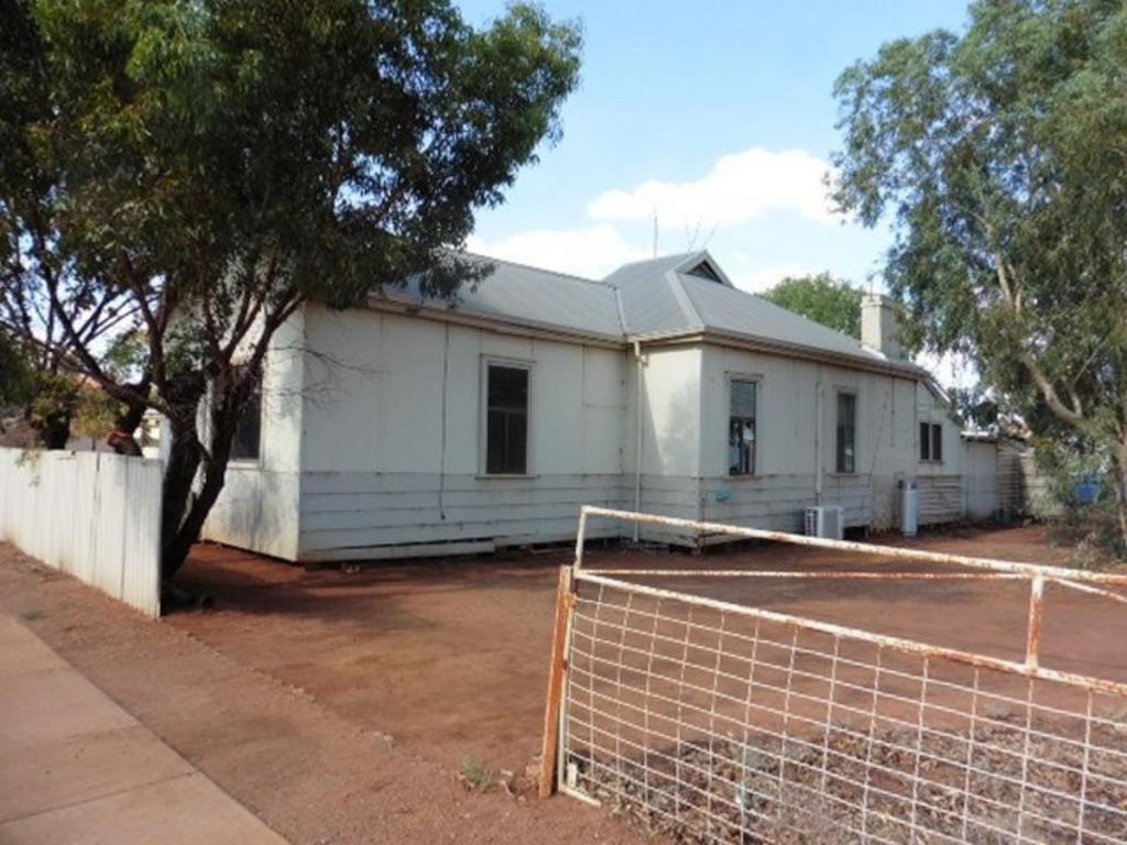 41-43 Solomon Tce, Morawa, WA 6623