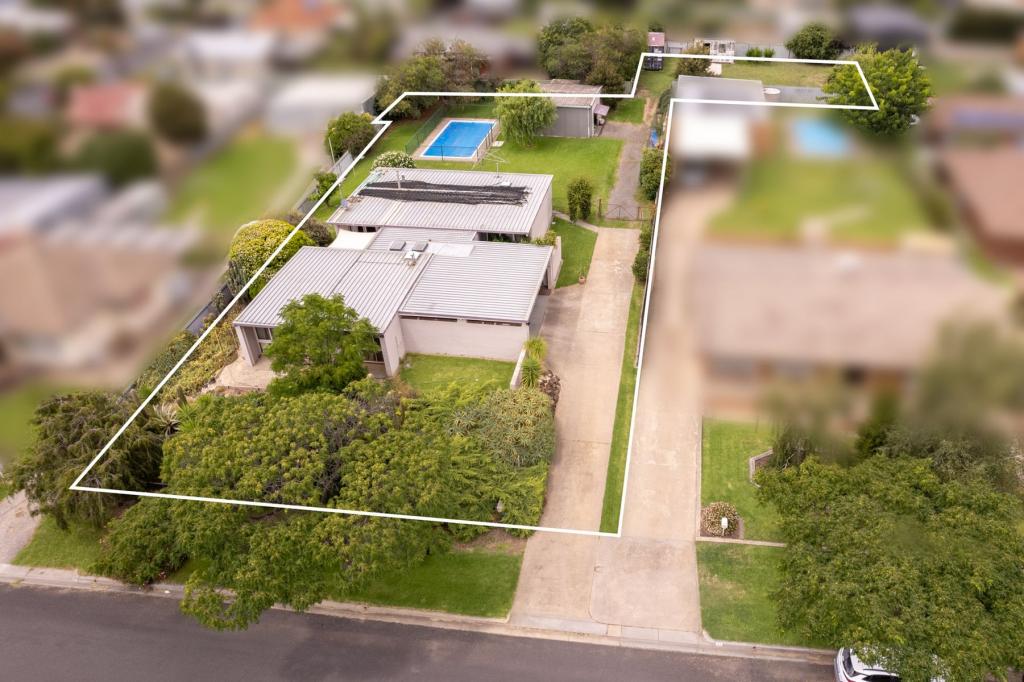 31 Dowding St, California Gully, VIC 3556