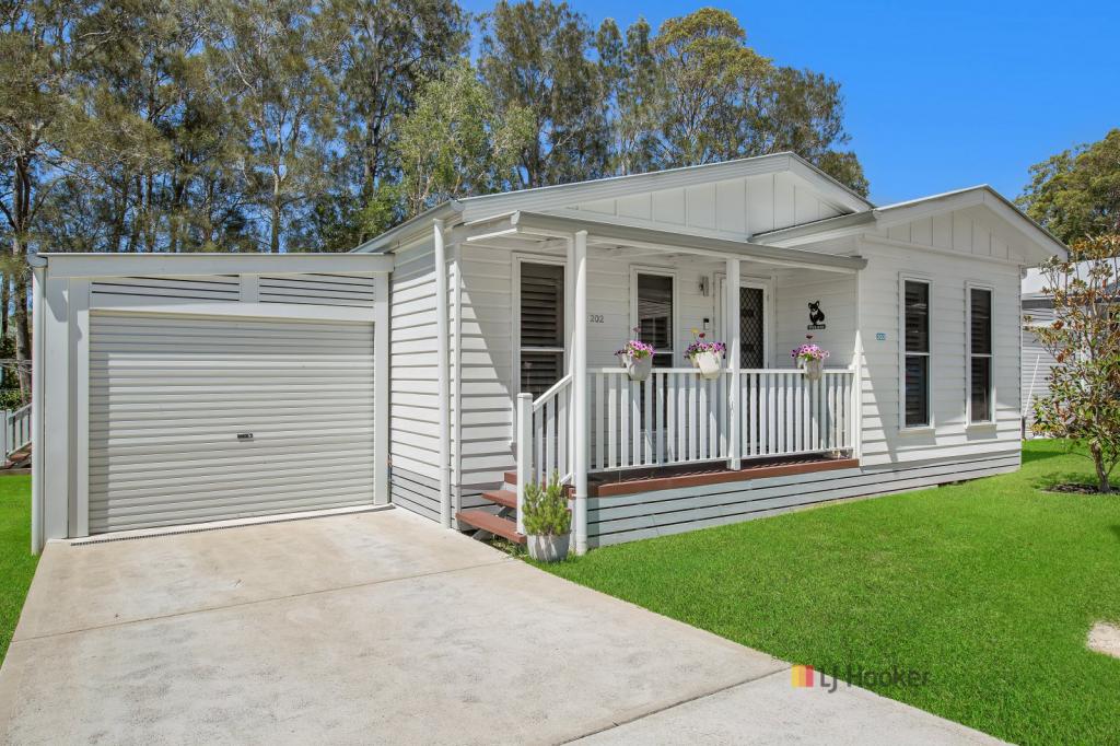 202/186 SUNRISE AVE, HALEKULANI, NSW 2262