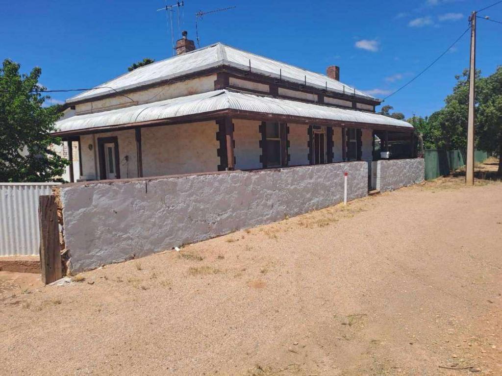 5 Edith St, Peterborough, SA 5422