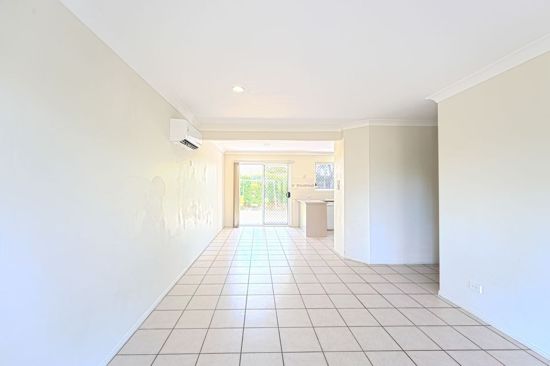 11/1 Daintree Dr, Parkinson, QLD 4115