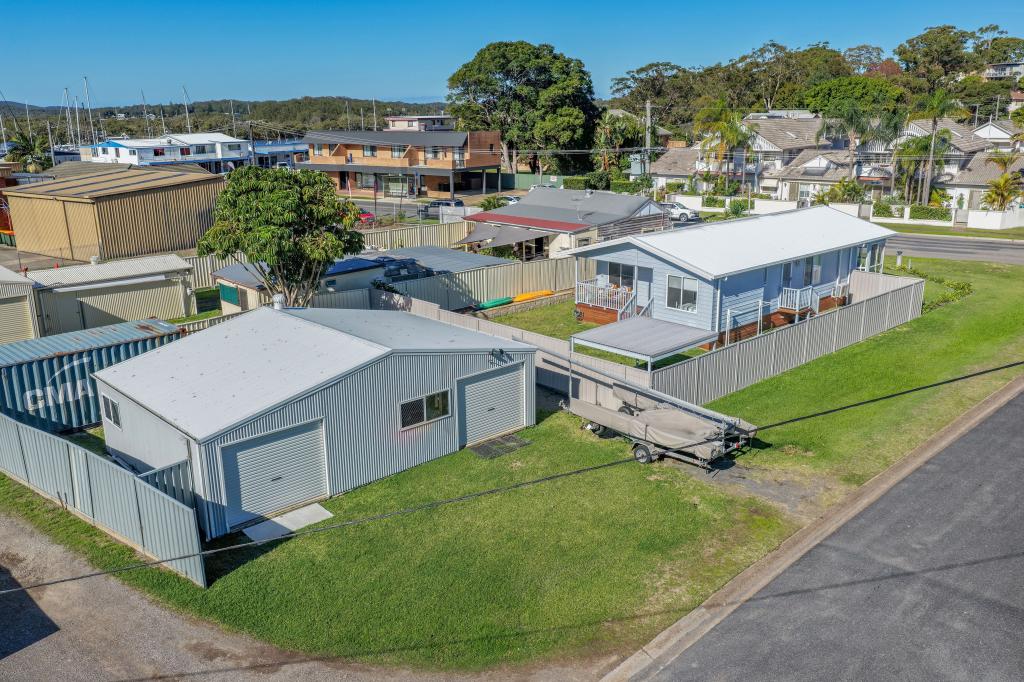 6 MEREDITH AVE, LEMON TREE PASSAGE, NSW 2319
