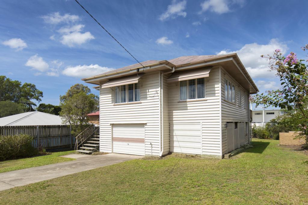 82 Cambridge St, Carina, QLD 4152