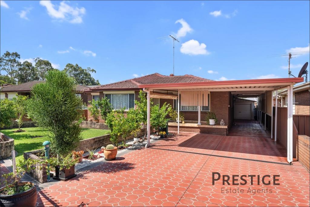 6 Denbern St, Bossley Park, NSW 2176