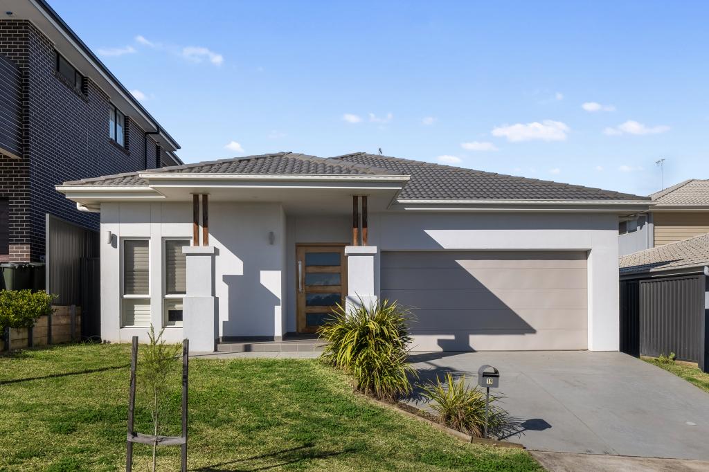 19 Gloaming St, Box Hill, NSW 2765