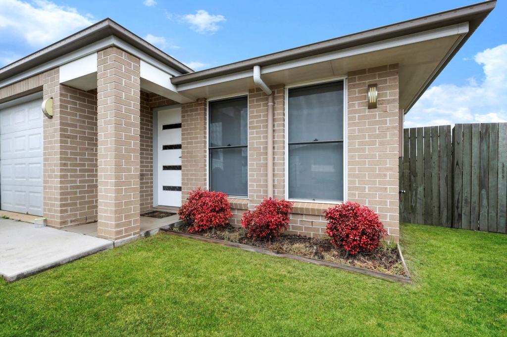 2/3 WHITEFIELD ST, GLENVALE, QLD 4350