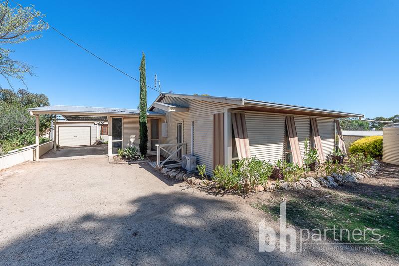 14 MAU ST, MANNUM, SA 5238