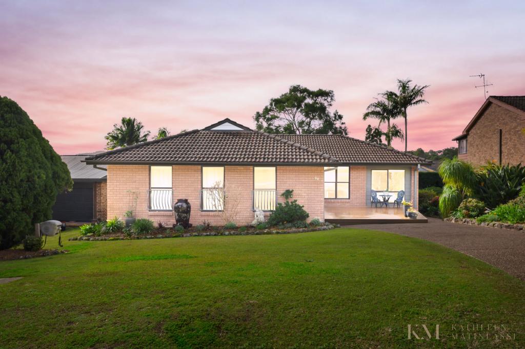 28 Ian St, Eleebana, NSW 2282