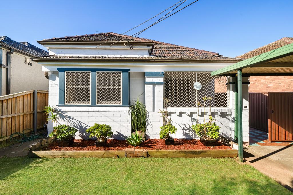 47 Defoe St, Wiley Park, NSW 2195