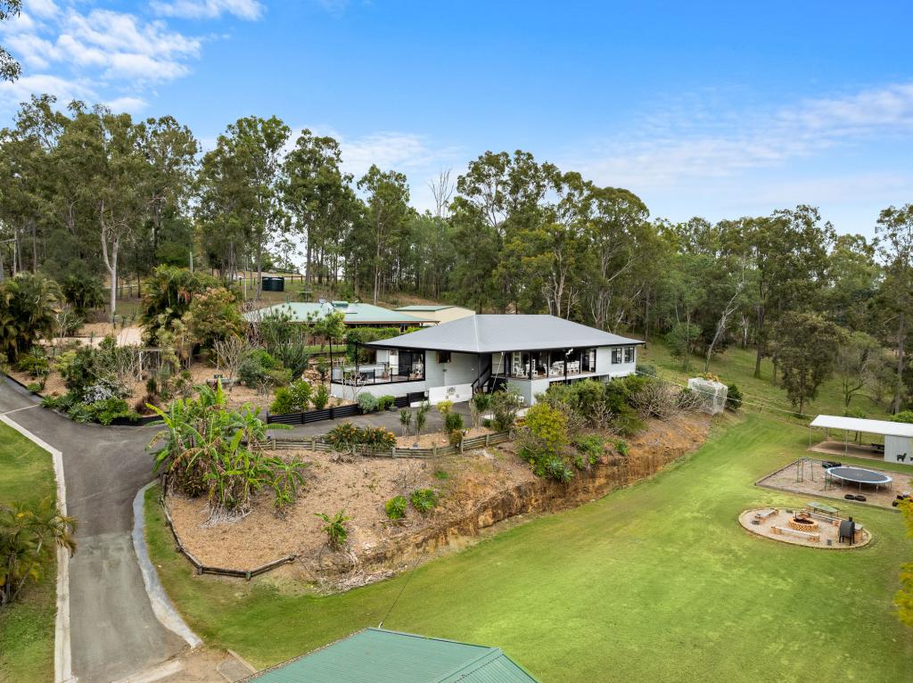 178 Vonda Youngman Dr, Tamborine, QLD 4270