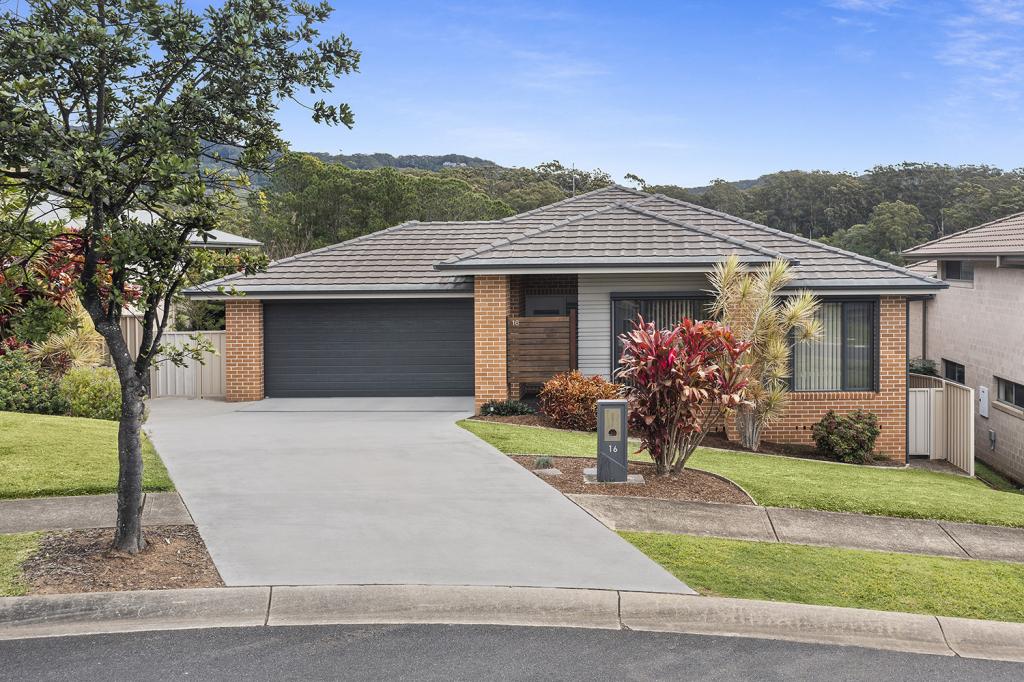 16 Bruce Taylor Cct, Korora, NSW 2450