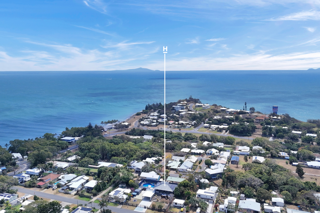 12-14 PELICAN ST, SLADE POINT, QLD 4740